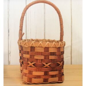 Small Two Tone Basket with Handles